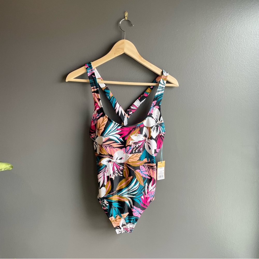 Kona Sol Twist Back Floral One Piece NWT Swimsuit - Picture 3 of 8